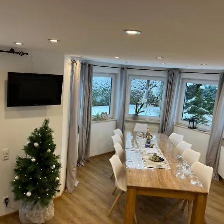 Maisonette Dhh Zugspitzblick Mit Eigenem Garten גרמיש-פרטנקירכן