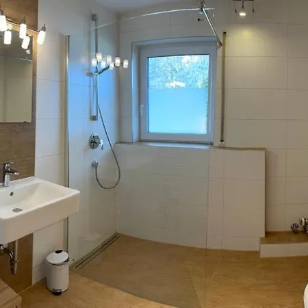 Apartmán Maisonette Dhh Zugspitzblick Mit Eigenem Garten