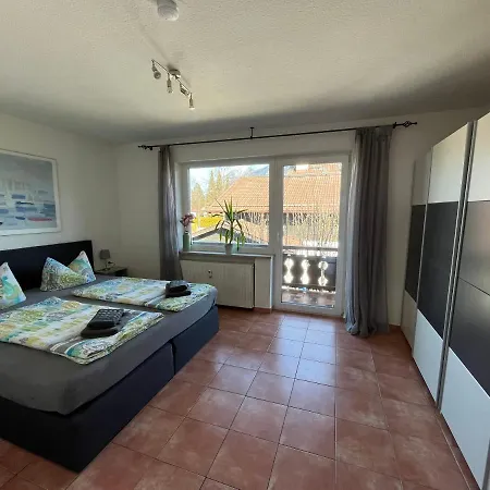 Maisonette Dhh Zugspitzblick Mit Eigenem Garten Apartmán *