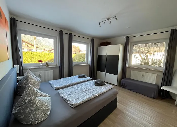 Maisonette Dhh Zugspitzblick Mit Eigenem Garten דירה